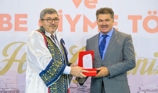 Bilecik Şeyh Edebali Üniversitesinde 2026-2027 Akademik Yılı Törenle Başladı