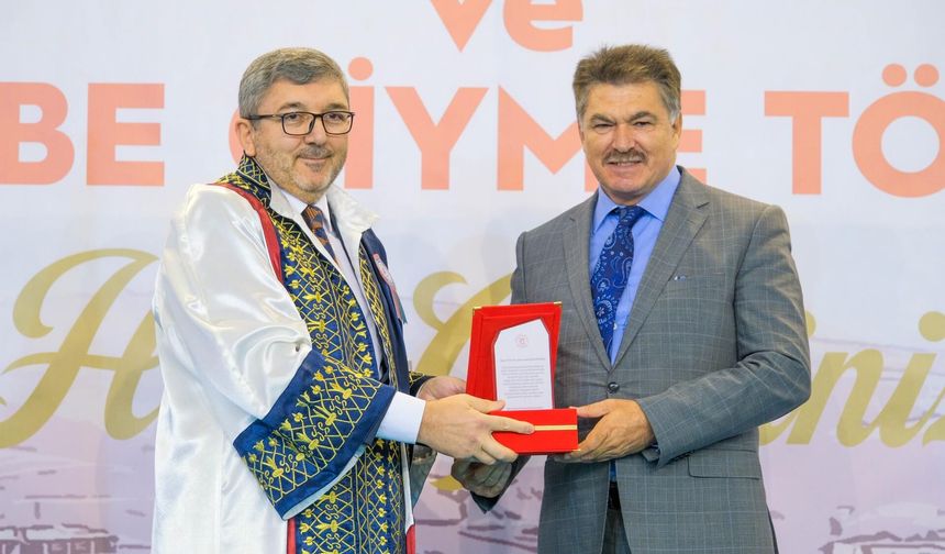 Bilecik Şeyh Edebali Üniversitesinde 2026-2027 Akademik Yılı Törenle Başladı